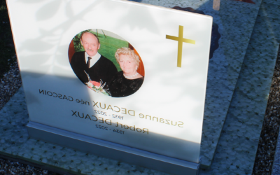 Hommage « Roses rouges » de la Famille DECAUX
