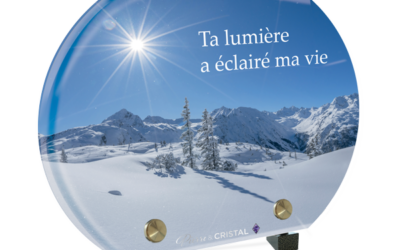 Plaque funéraire montagne ensoleillée demi-lune