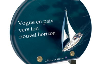 Plaque funéraire voilier demi-lune