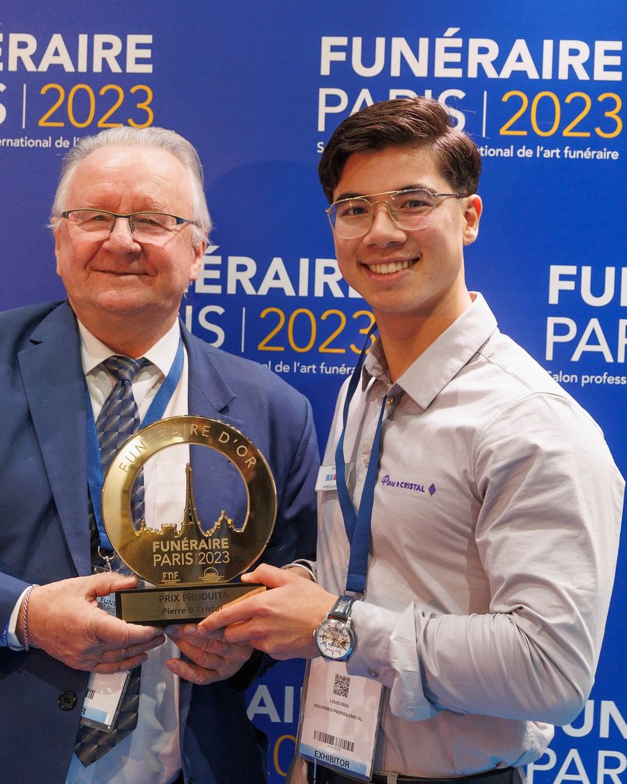 Pierre & CRISTAL récompensé du Funéraire d'Or au salon Funéraire Paris 2023