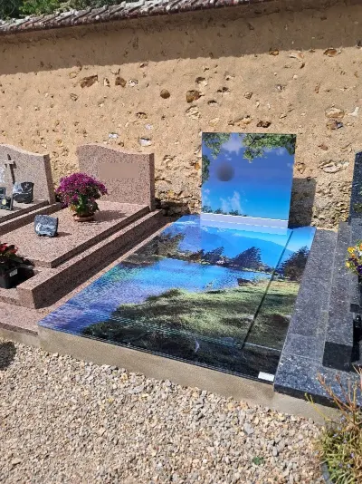 Monument en verre imprimé d’un lac de montagne
