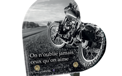 Sur la Route Éternelle: Hommage à un Motard Passionné